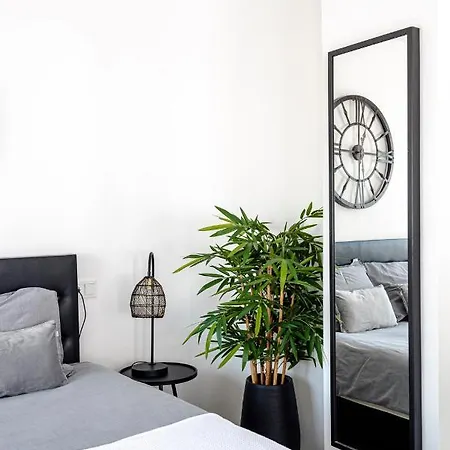 And Dunes - Free Parking Zandvoort